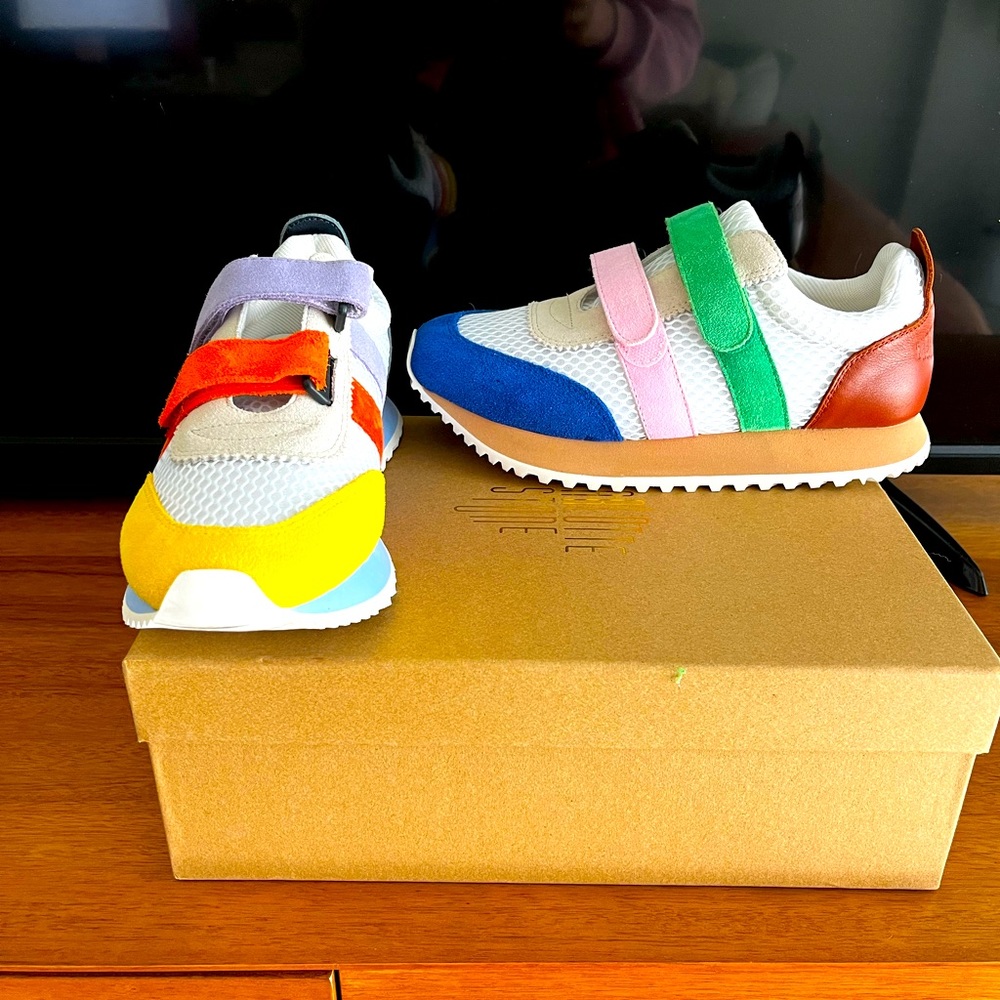 Charlotte Stone Rainbow Velcro Conway Sneakers in Pier Size 7